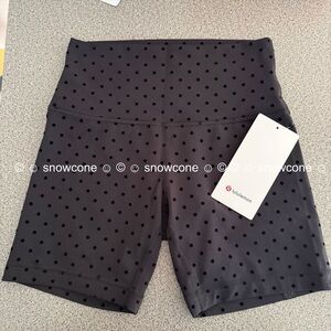 Lululemon Align™ High-Rise Short
6" Flocked Polka Dot